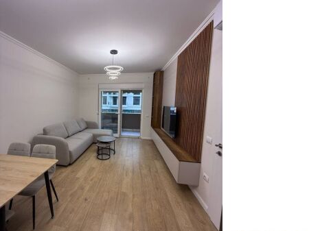 Apartament Per Qera NE KOMUNEN E PARISIT!