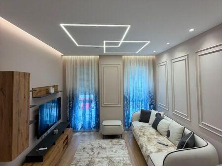 Apartament 1+1 me qira në Univers City