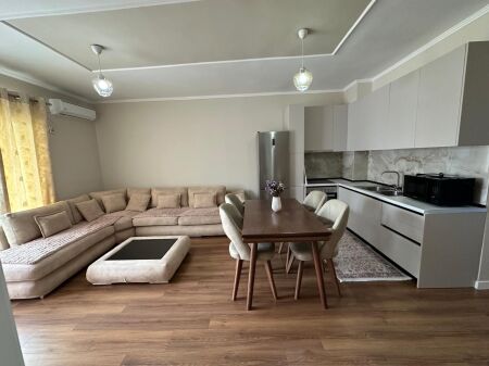 Apartament i mobiluar 1+1