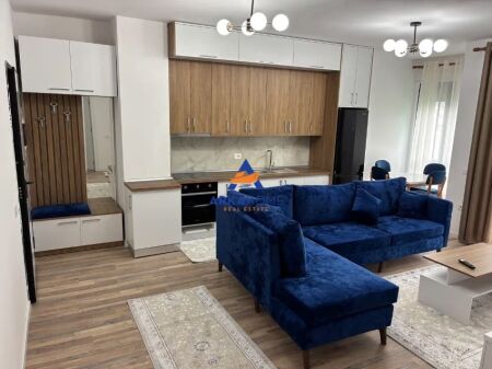 JEPET APARTAMENT ME QERA 1+1+BALLKON " TE KOMPLEKSI ARB-TRANS " 550 EURO