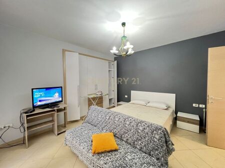Apartament 2+1+2 plus post parkimi me qira tek Kopshti Botanik! 650 € /Muaj