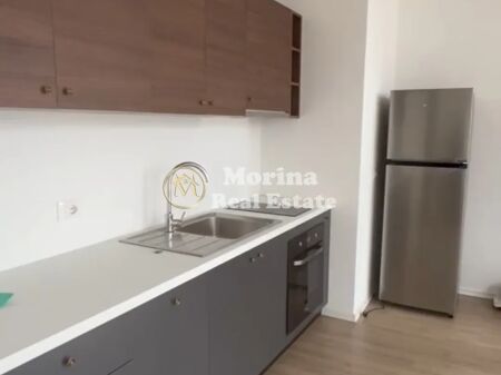 Qera | Apartament 1 + 1 | Rruga Riza Cerova | 450 €/muaj