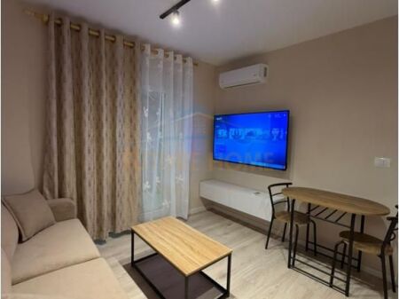 Qera,Apartament 1+1,Fresk