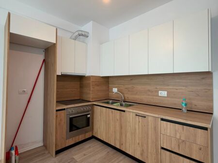 Apartament 2+1 me Kuzhine + Parkim me qira në Univers City