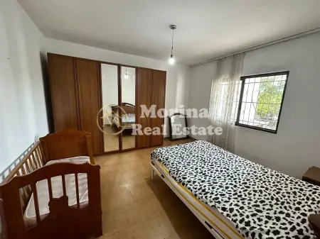 Rent | Shtëpi private 2 + 1 | Rruga Niko Avrami | 300 €/month