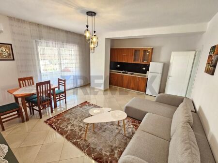 Apartament 2+1 me qera Mine Peza