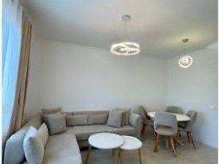 Apartament 1+1 per qera te Petronini