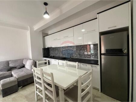 Apartament me Qira 1+1+Post Parkimi