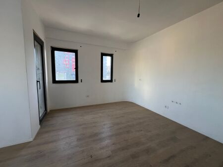 Shitet apartament 2+1+2 Oasis Residence, Tirane