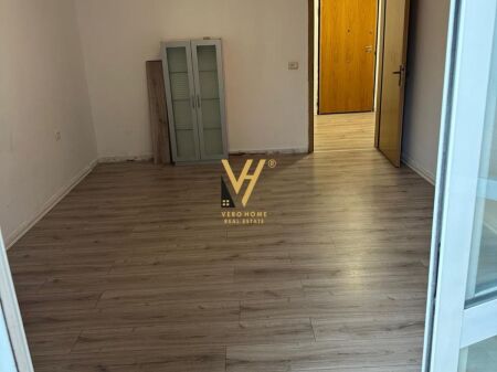 UFFICIO DI 130 M2 IN AFFITTO PRESSO L'EX ESPOSIZIONE 80.000 LEKE