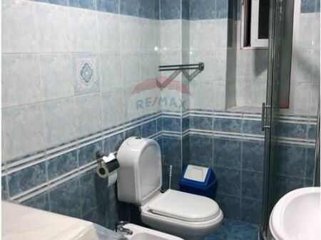 Apartament - Për Qira - Myslym Shyri, Tiranë