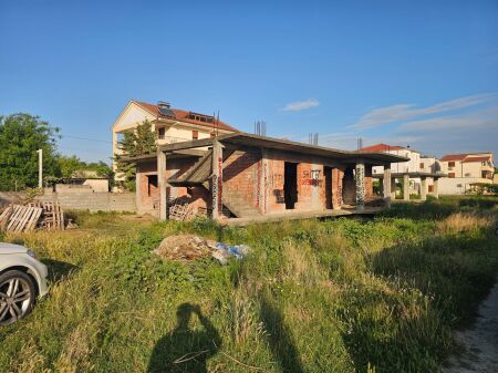 🏡 SHITET SHTËPI PRIVATE NË FAZË KARABINA – RRUGA E UNAZËS, DURRËS