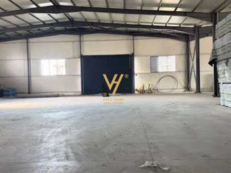 AFFITTASI CAPANNONE 230 M2 A YZBERISHT 2.000 EURO