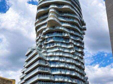  Apartment 1+1 for Sale – Tirana’s Rock 