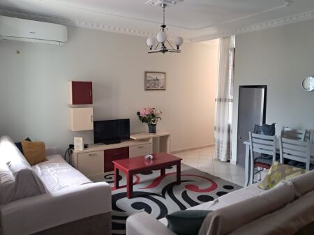 Apartament me qera