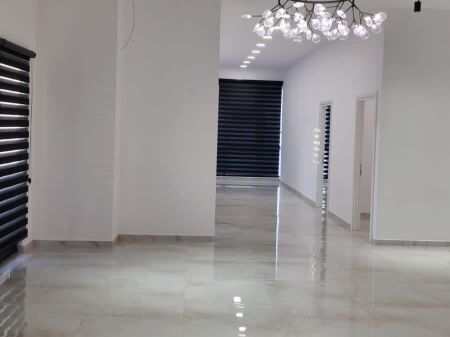  LOCALE COMMERCIALE IN AFFITTO – FARMACIA 10