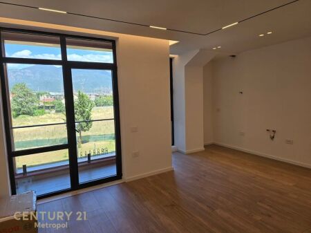 Affittiamo Appartamento 1+1 per Ufficio! 550 € /Mese