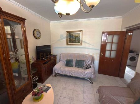 Qera, Apartament 2+1, Rruga Ferit Xhajko