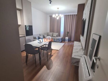 Jepet me qira apartament modern 1+1 në pallat të ri, i pabanuar më parë