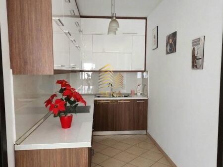 Qira, Apartament 2+1+Blk, Bosh, Bulevardi i Ri, 55.000 Leke/muaj