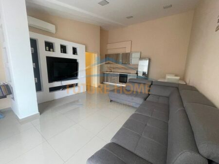 Qira, Apartament 1+1, Sauk I Ri