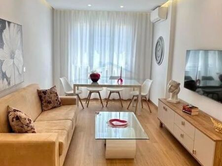 Qira, Apartament 2+1, Gjimnazi Petro Nini Luarasi
