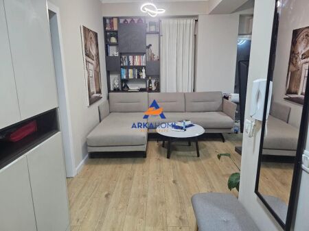 IN VENDITA APPARTAMENTO 1+1+BALCONE "VICINO A BRRYLI" 12,5000,000 LEKE