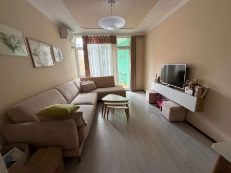 APARTAMENT ME QIRA 2+1 KOMUNA PARISIT