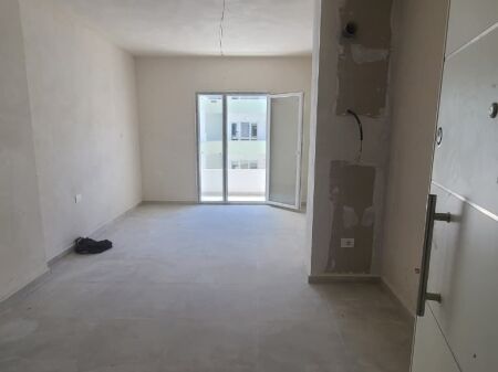 !!!HOPE!!! 3 studios for sale in Golem (ID 4101885)