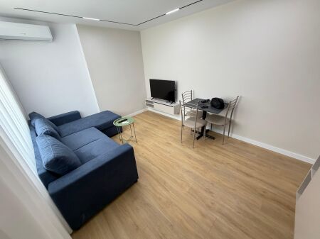  Shitet Super Apartament 1+1   Tek Shkolla e Baletit, përballë Urës së Tabakëve