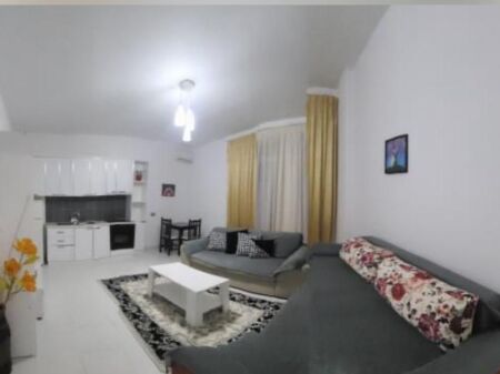 Apartament 1+1 per qira tek Kopeshti Botanik.
