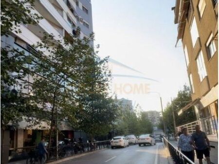 Rent, Apartment 3+1+2+Parking Space, Paris Commune, Tirana.
