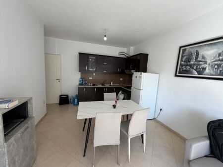 2+1,bosh me kundrabufe,vila l astir,300 mije leke