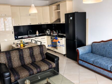 SHITET APARTAMENT 1+1+BALLKON "PRANË PASTICERI LIKËS, MISTO MAME" 10500000 LEKË