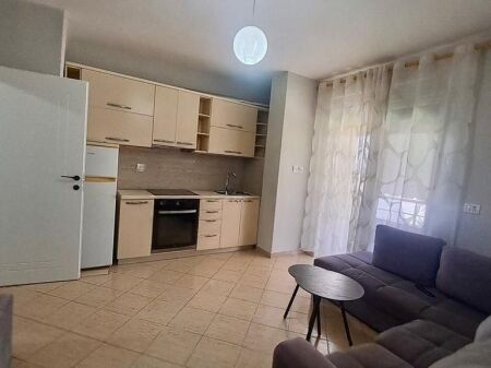 Appartamento 1+1 in Affitto - Xhamllik