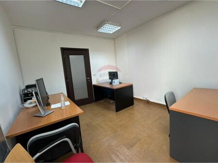 UFFICIO IN AFFITTO PRESSO L'EX ESPOSIZIONE