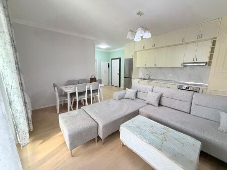 Jepet me qera apartament 1+1 me post parkimi   Tek Jordan Misja, pranë Bulevardit të Ri