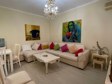  APPARTAMENTO IN AFFITTO 2+1 + BALCONE – Tribunale, Durrës