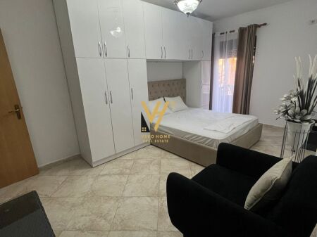 MONOLOCALE 48 M2 IN AFFITTO IN VIA BARRICATE 50.000 LEKE