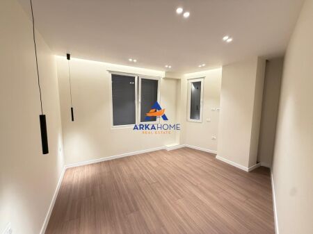 IN VENDITA APPARTAMENTO 2+1+BALCONE "NUOVA MATERNITÀ, BRRYLI" 19.000.000 LEKE