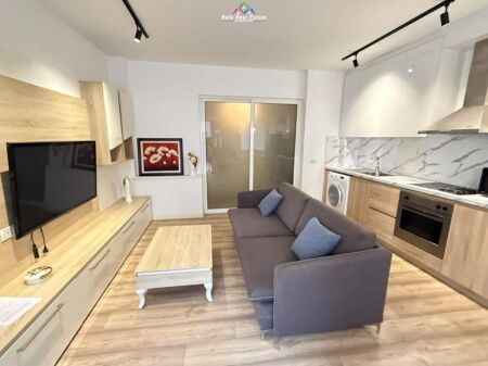 Apartament Me Qera 1+1 Tek Rruga e Barrikadave ( ID B2101333) Tirane