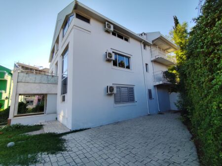 Villa in affitto vicino alle Ville Tedesche
