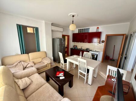  QERA Apartament 2+1 Me Ballkon  Rruga e Teleferikut, Prane Market Aldi    Cmimi 40.000 Leke/Muaj