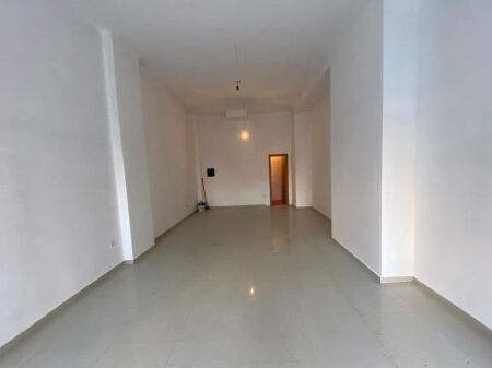 OKAZION ZONE 1450€ M2 SHITET NJESI BIZNESI NE ASTIR