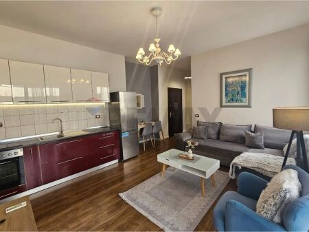 Jepet me Qira Apartament Modern 1+1 te Pazari i Ri
