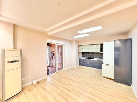 Apartment 2+1 for sale Xhamllik, Colombo near Porcelain, Oxhaku