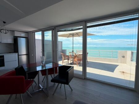 Apartament Modern 2+1 me Pamje Deti – Me Qira në Plazh, Durrës