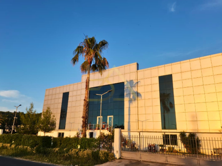 Locale Commerciale in Affitto – Vorë, Tirana