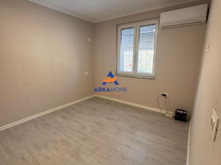 OFFICE FOR RENT 70M2 "21 DECEMBER, NEAR OSLO BAR" 700 EURO