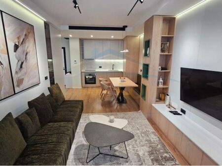 JAP APARTAMENT ME QERA GOLDEN TOWER,MINE PEZA